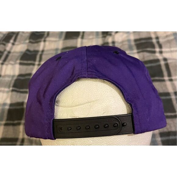 Vintage Disney Goofy Gym Hat Co SnapBack Purple Hat - Picture 4 of 9